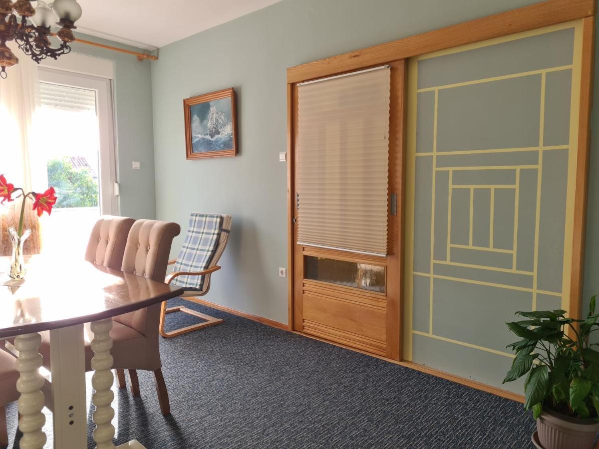 Apartments Bresan Трогір Екстер'єр фото