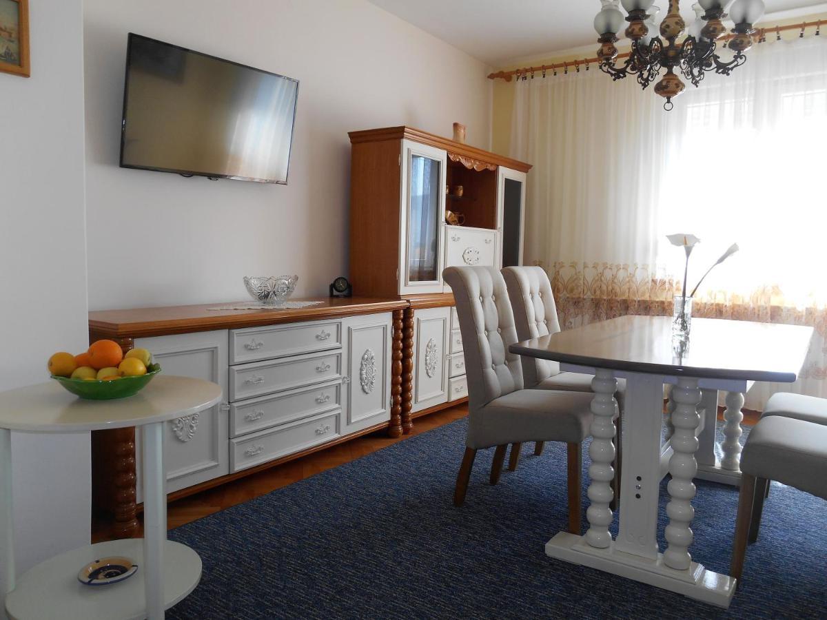 Apartments Bresan Трогір Екстер'єр фото